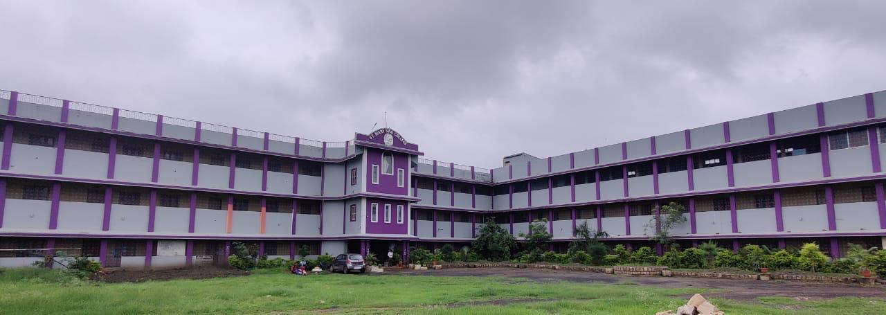 మధ్యప్రదేశ్‌లోని క్రిస్టియన్ కాలేజీలో గణేష్ విగ్రహాన్ని ప్రతిష్టించాలని హిందూ ఆకతాయిలు డిమాండ్ చేశారు