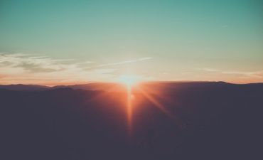 You are the light of the world and the salt of the earth: power of Christian distinctiveness