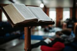 Indian archbishop warns Church in India to act before faith fades