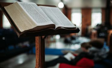 Indian archbishop warns Church in India to act before faith fades