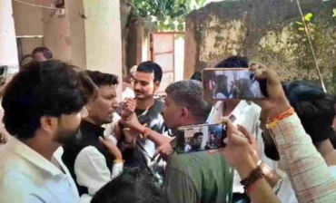 Bajrang Dal workers assault education official during inspection at Christian school